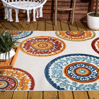 Tauranga Circus Medallion High-Low Indoor/Outdoor Area Rug