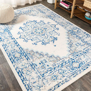 Cassiopeia Inigo Cottage Medallion Area Rug