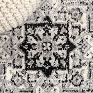 Cassiopeia Inigo Cottage Medallion Area Rug