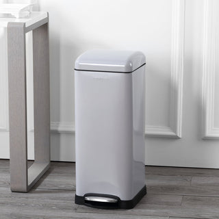 Betty Retro 30 Liters/8 Gallon Trash Can