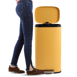 Abrahamus 30 Liter/8 Gallon Step-Open Trash Can