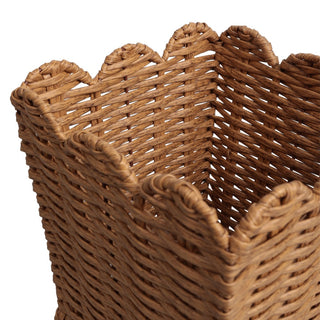 Lunaris Modern Farmhouse Resin 3.3-Gallon Tapered Square Wicker Watebasket with Scalloped Edge