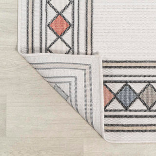 Well High-Low Modern Diamond Border Indoor/Outdoor Area Rug