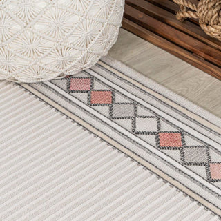 Well High-Low Modern Diamond Border Indoor/Outdoor Area Rug