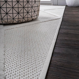 Oswald diamond Trellis Indoor/outdoor Area Rug