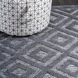 Zachariah neutral Diamond Trellis Indoor/outdoor Area Rug