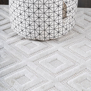 Zachariah neutral Diamond Trellis Indoor/outdoor Area Rug