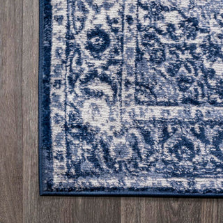 Face Cottage Medallion Area Rug