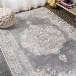 Face Cottage Medallion Area Rug