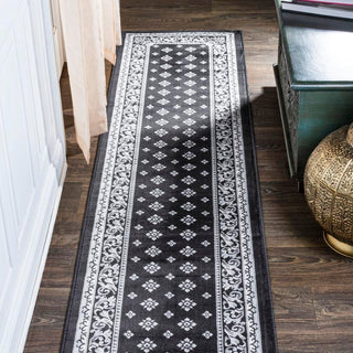 Luanza Acanthus French Border Area Rug