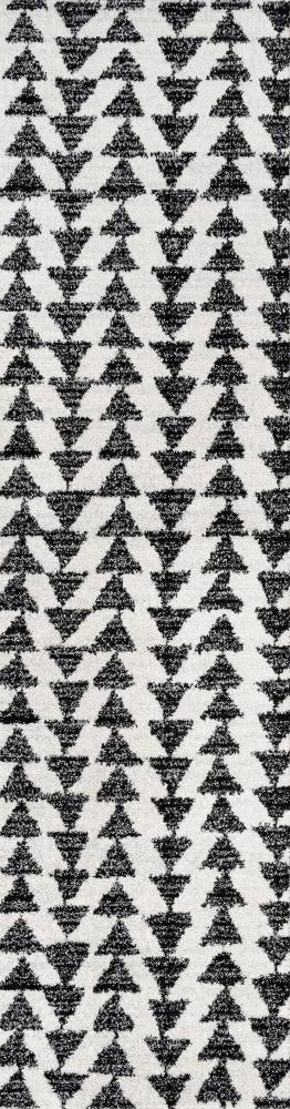 Tonga Aisha Moroccan Triangle Geometric Area Rug