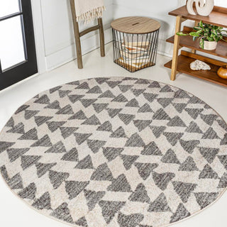 Tonga Aisha Moroccan Triangle Geometric Area Rug