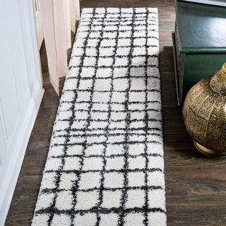 Upper Arenal Geometric Grid Shag Area Rug