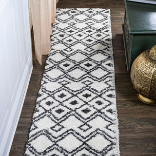 Conde Caimari Moroccan Diamond Shag Area Rug