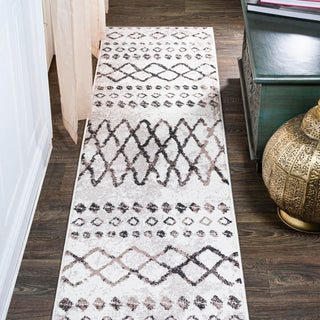 Wagin Aksil Moroccan Diamond Area Rug