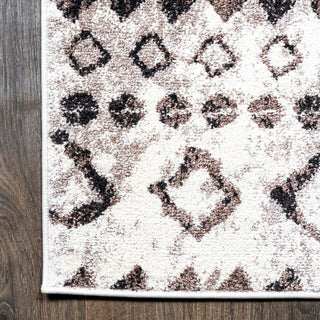 Wagin Aksil Moroccan Diamond Area Rug