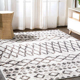 Wagin Aksil Moroccan Diamond Area Rug