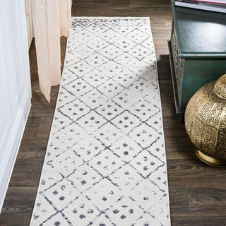 Plumtree Juba Moroccan Geometric Diamond Area Rug