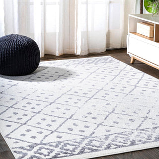 Plumtree Juba Moroccan Geometric Diamond Area Rug