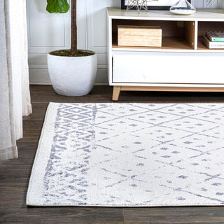 Plumtree Juba Moroccan Geometric Diamond Area Rug