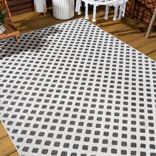 Castelo Rabat High-Low Pile Mini-Diamond Area Rug