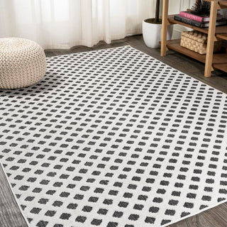 Castelo Rabat High-Low Pile Mini-Diamond Area Rug