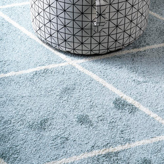 Bounty Minimalist Diamond Trellis Area Rug