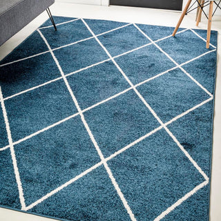 Bounty Minimalist Diamond Trellis Area Rug