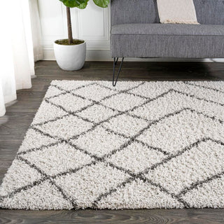 Moura Inca Moroccan Diamond Shag Area Rug