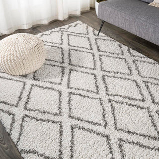 Mealhada Soller Diamond Trellis Shag Area Rug