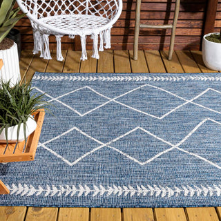 Gandra Derya Tribal Diamond Trellis Area Rug