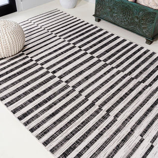 Fatima Sukie Offset Stripe Indoor/Outdoor Area Rug