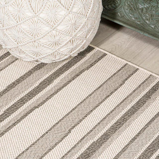 Jane Wavy Stripe Modern Indoor/outdoor Area Rug