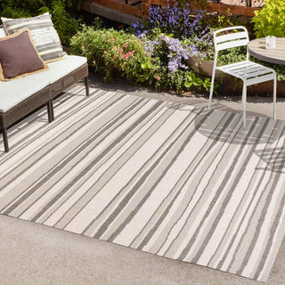 Jane Wavy Stripe Modern Indoor/outdoor Area Rug