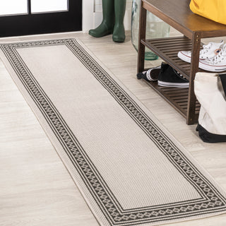 Kristine Classic Diamond Border Indoor/outdoor Area Rug