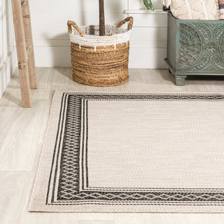 Kristine Classic Diamond Border Indoor/outdoor Area Rug