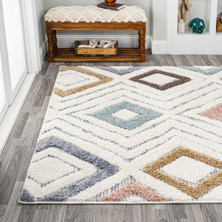 Maira Diamond Tribal High-low Area Rug