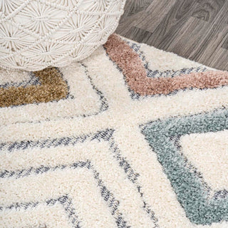 Maira Diamond Tribal High-low Area Rug