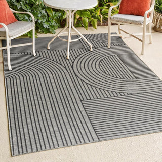 Leah Mid-Century Modern Arch Stripe Reversible Machine-Washable Indoor/Outdoor Area Rug