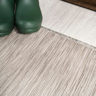 Nieleon Ethan Modern Flatweave Solid Area Rug