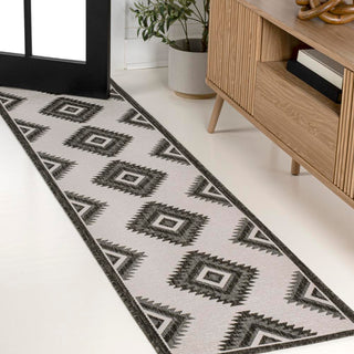 Antique Geometric Moroccan Diamond Indoor/Outdoor Area Rug