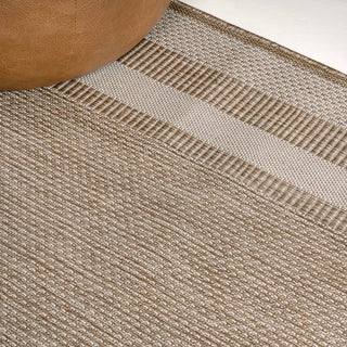 Thin Classic 3-Stripe Border Indoor/Outdoor Area Rug