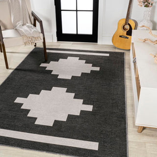 Beatrice Geometric Tribal Medallion Machine-washable Area Rug