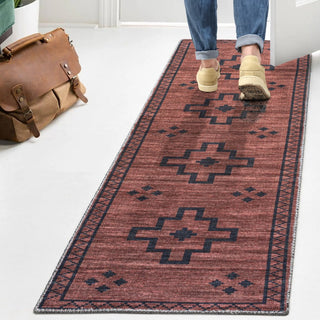 Mona Geometric Medallion Machine-washable Area Rug