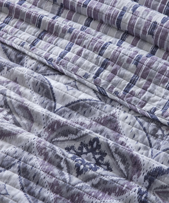 Sabra Reversible Print Quilt Set by Blue Loom