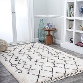 Phannuucu aprox. 5 ft. x 8 ft. Area Rug