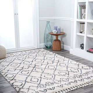 Iyeomica aprox. 5 ft. x 8 ft. Area Rug