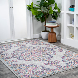 Sassandra aprox. 5 ft. x 8 ft. Area Rug