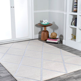 Borders aprox. 5 ft. x 8 ft. Area Rug