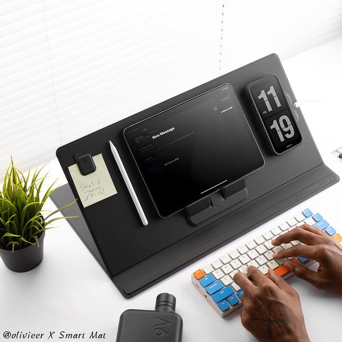 Smart Desk Mat by MOFT